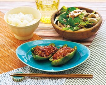 ピーマンの肉づめのダイエット献立。電子レンジを使って油をカット