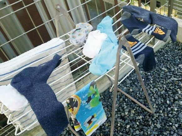 靴下は干さずにばらまくだけ！