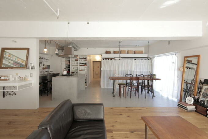 明るく開放的な一室