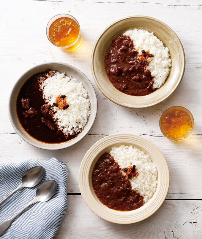ロイヤルホスト デリの「レトルトカレー3種セット」