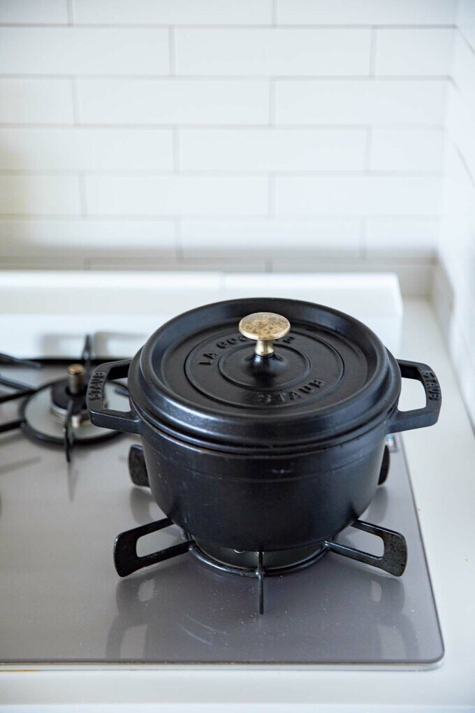 ストウブの鋳物鍋