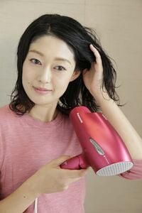 地肌と髪の根元を乾かす