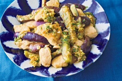 ナスがとろっとろ、みそダレで激うま！「ナスとやわらかゆで鶏のネギあえ」レシピ