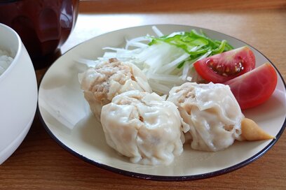 50代・栄養士がトップバリュで買う「冷凍食品ベスト5」。1位はゴロゴロ＆ジューシーな肉おかず！