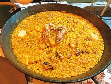 スペインでは「昼食に3時間かけるのは当たり前」。どんなに忙しくても食卓を囲む時間を大切にする