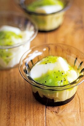 キウイの酸味が絶妙！生クリームいらずで簡単パンナコッタ