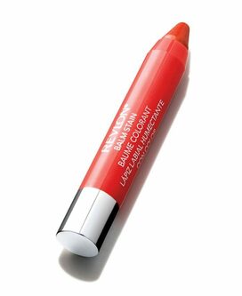 疲れていても瞬時に華やか顔！1200円のクレヨンリップ