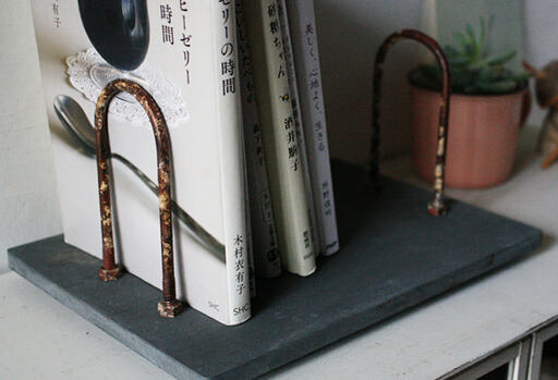 ブックスタンド