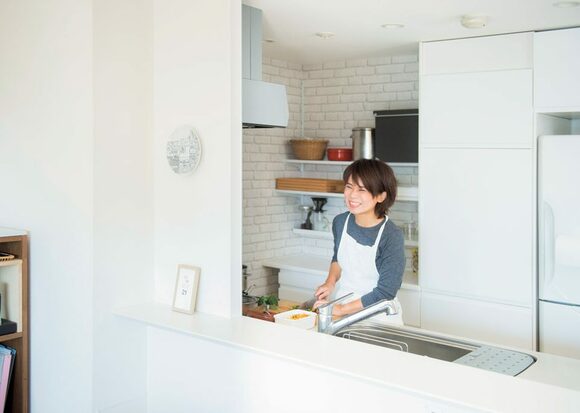 キッチンに主婦