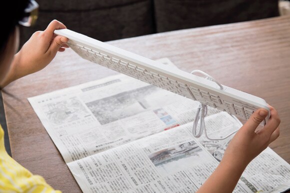 キーボードの溝の汚れを落とす