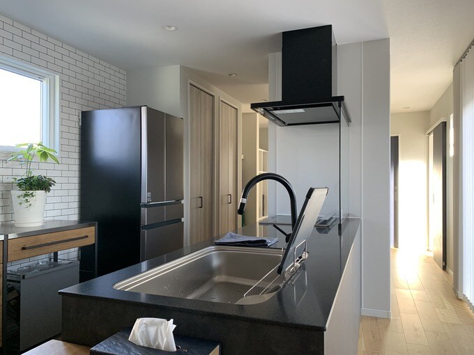 キッチンと横並びの家事室