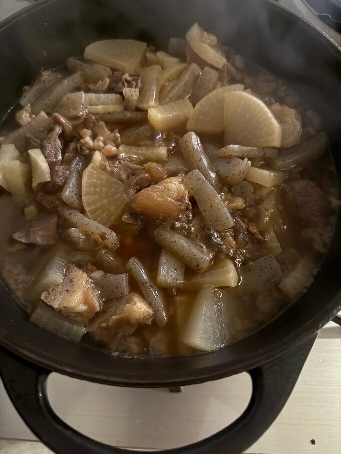 牛すじの煮込み