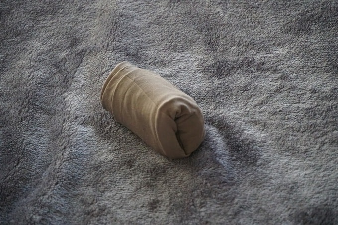 タイツを三つ折りに