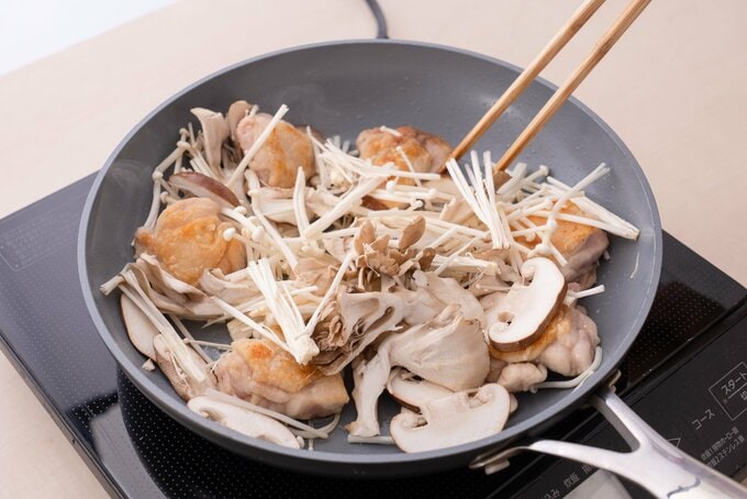 鶏肉ときのこの炒め