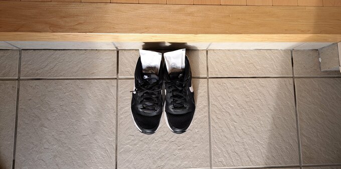 炭入り 靴用消臭乾燥剤