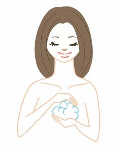 シャンプーを泡立てる