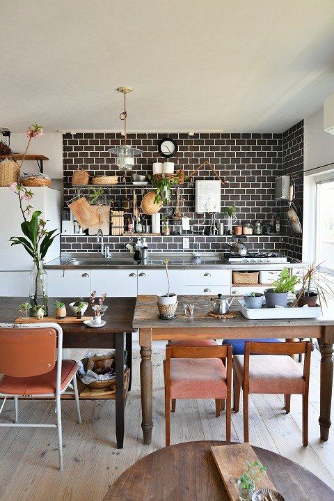 昭和レトロ感を残したキッチン