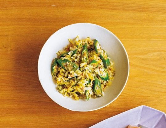 発酵キャベツとオクラのおかかあえ