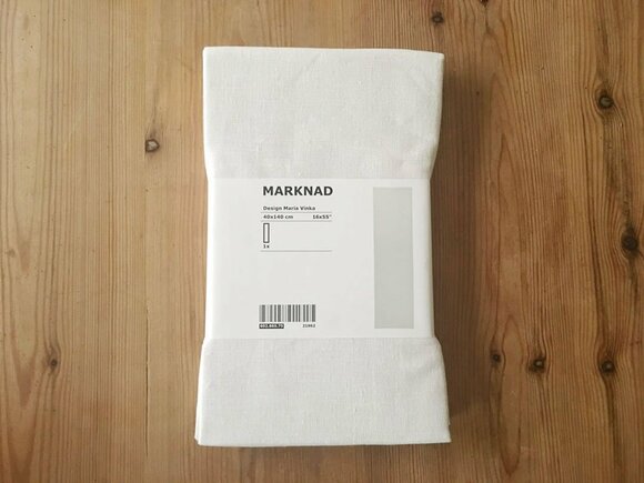 真っ白なテーブルランナーは洗うとさらに涼やかに