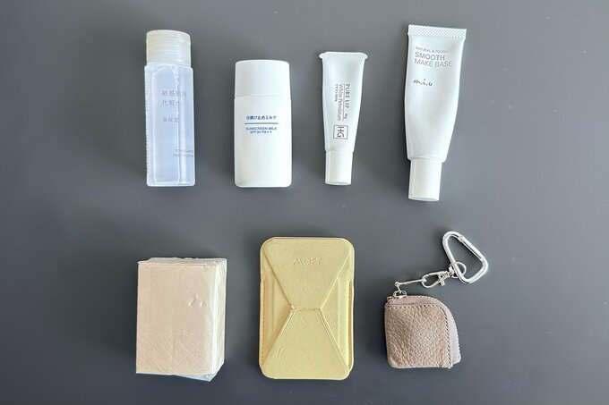 旅に持っていく小物たち