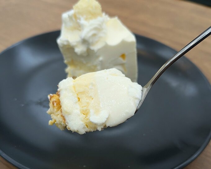 チーズケーキの断面