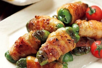 ピーマン嫌いもやみつきの「肉巻き」レシピ。つぶして焼くだけ、13分で完成！