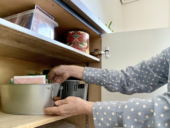 片づけをする様子