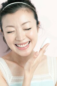 夏こそ 冷やし美容 朝のメイク前にすませれば一日の肌コンディションが段違い Esseonline エッセ オンライン