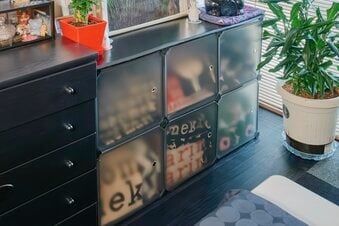 一人暮らしに最適。 64歳・ひとり暮らし。「8.5畳」の空間を最大限有効に使う4つの工夫