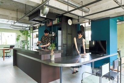 40種類の植物と暮らす夫婦のマンションリノベ事例。お店みたいなキッチンも