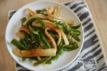 節約食材・ちくわでチンジャオロースー！肉と間違うウマさ