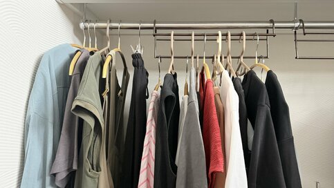 衣替えで「もう着ない服」を見極めるポイント3つ。部屋着は“新しさ”より“着やすさ”を優先