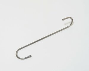 省スペースに収納できるフック