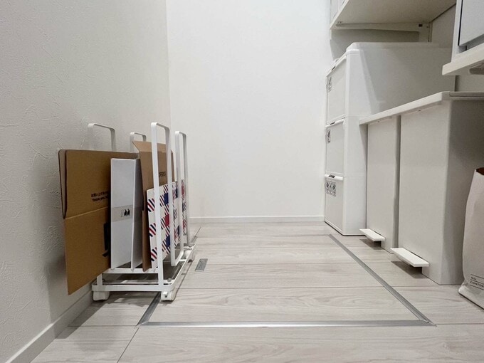 山崎実業のtowerを使って段ボール整理