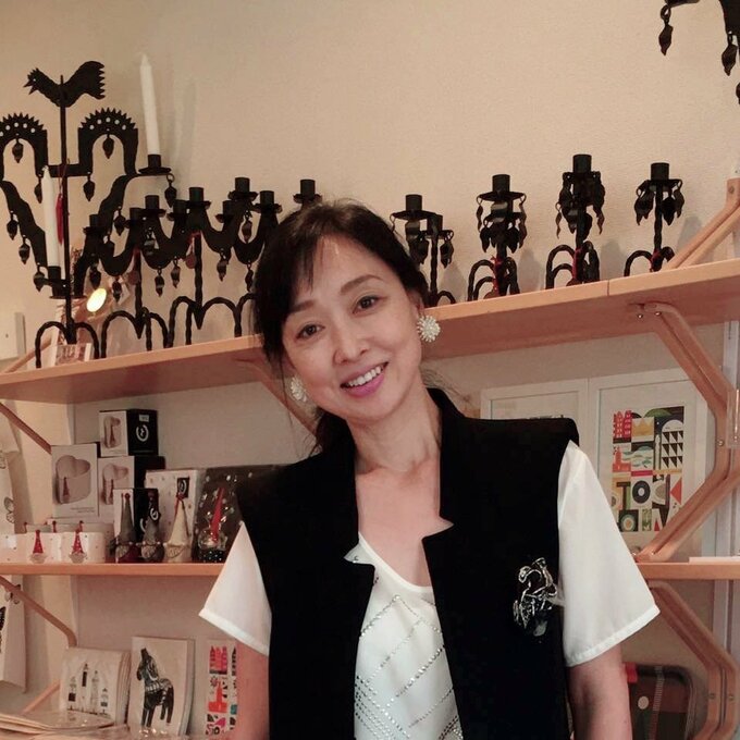 女優の川上麻衣子さん