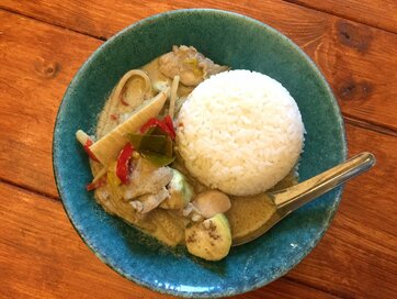 1人前89円！業務スーパーのグリーンカレー缶に大満足