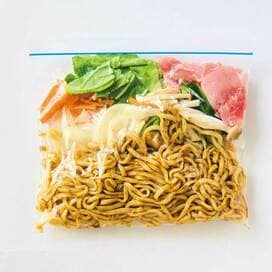 6人家族で食費月5万円。困ったときは「冷凍貯金」のご飯＆麺で乗りきって無駄ナシ