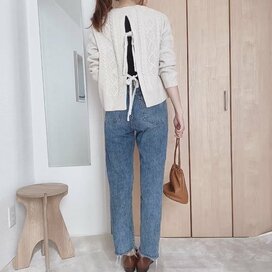 GUの1990円ケーブルリボンセーター。えっ、後ろ姿が…！＜着まわし動画＞