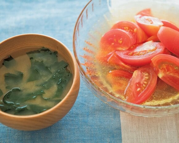 みそ汁とおひたし