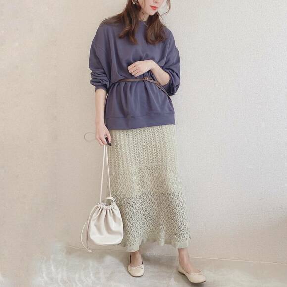 透かし編みスカートと合わせたコーデ
