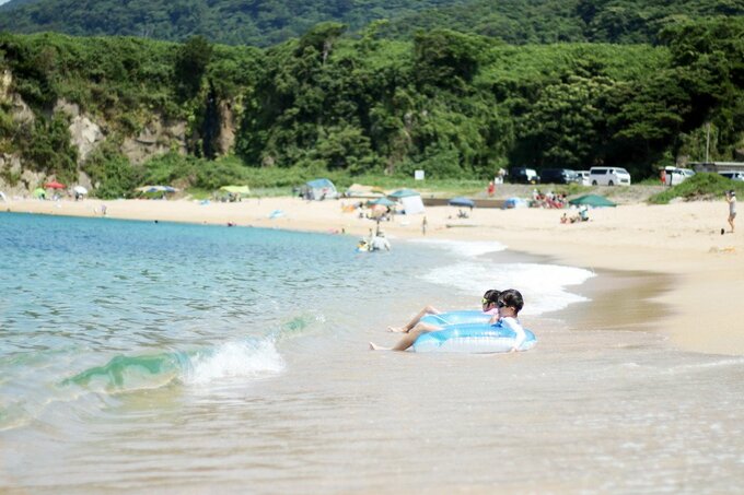 さらに青が際立って印象的な1枚になります