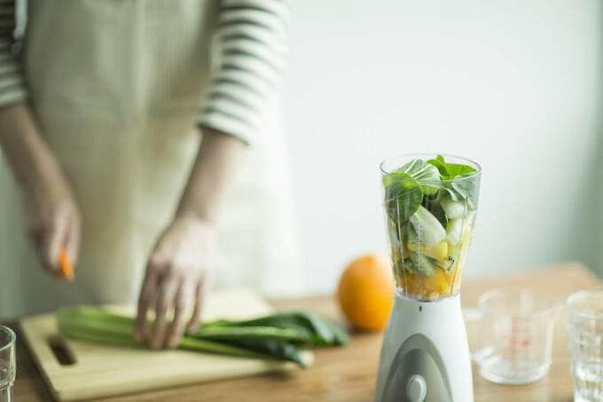 ミキサーに野菜など