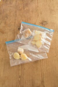 ニンニク、ショウガは凍ったまますりおろす