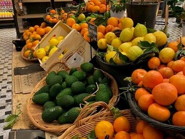 日本とフランスでこんなに違う「更年期」の過ごし方。フランスは25歳になるまで無料でピルが手に入る