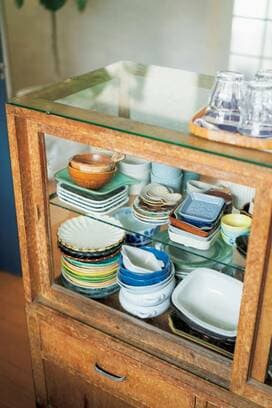 本に食器…「好きなもの」だけを集めた部屋づくり