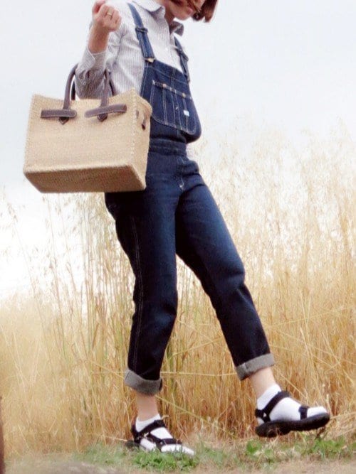 アウトドアのときも足が疲れにくくなる、なんてメリットも。