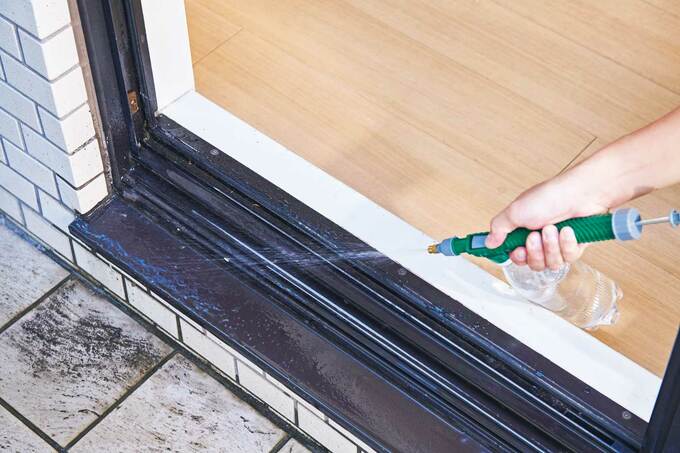 サッシの掃除