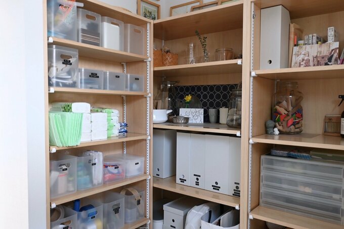 収納スペースの棚