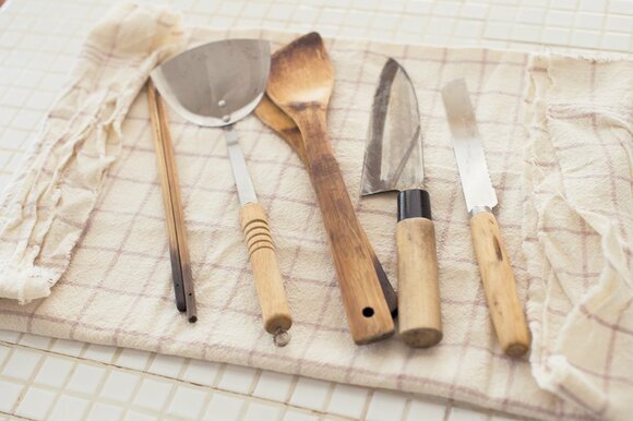 古くなったキッチン用品