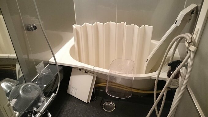 浴槽にエプロン